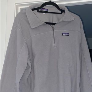 Grey Patagonia fleece pull over